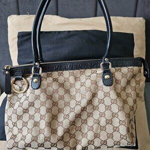 Gucci canvas shoulder bag